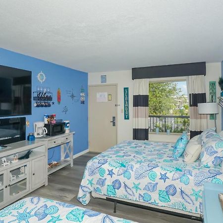 Heated Pool, Fireplace, 70" Tv, Waterfront & More! Sarasota megye Kültér fotó